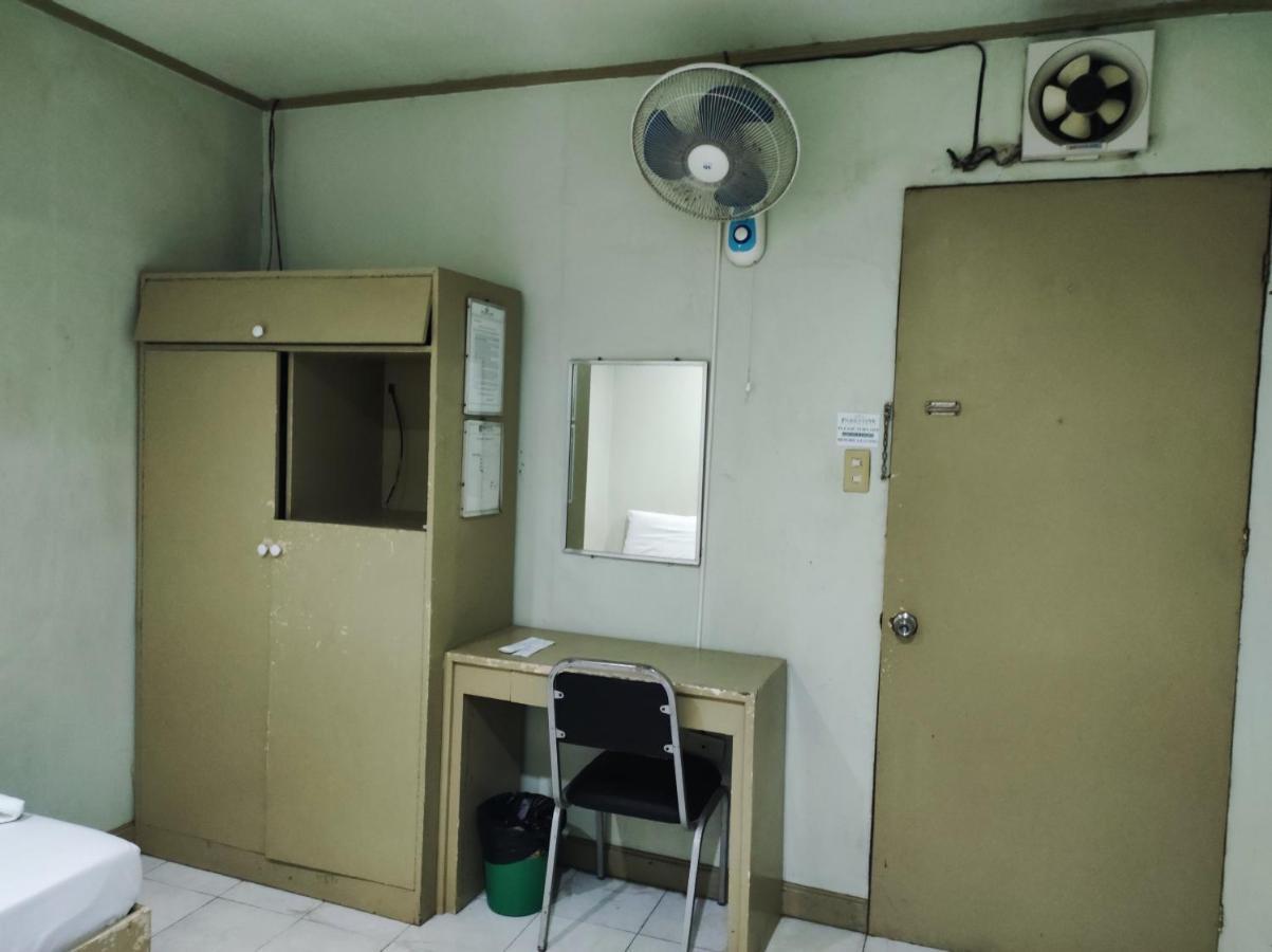 Parkview Hotel 카가얀드오로 외부 사진